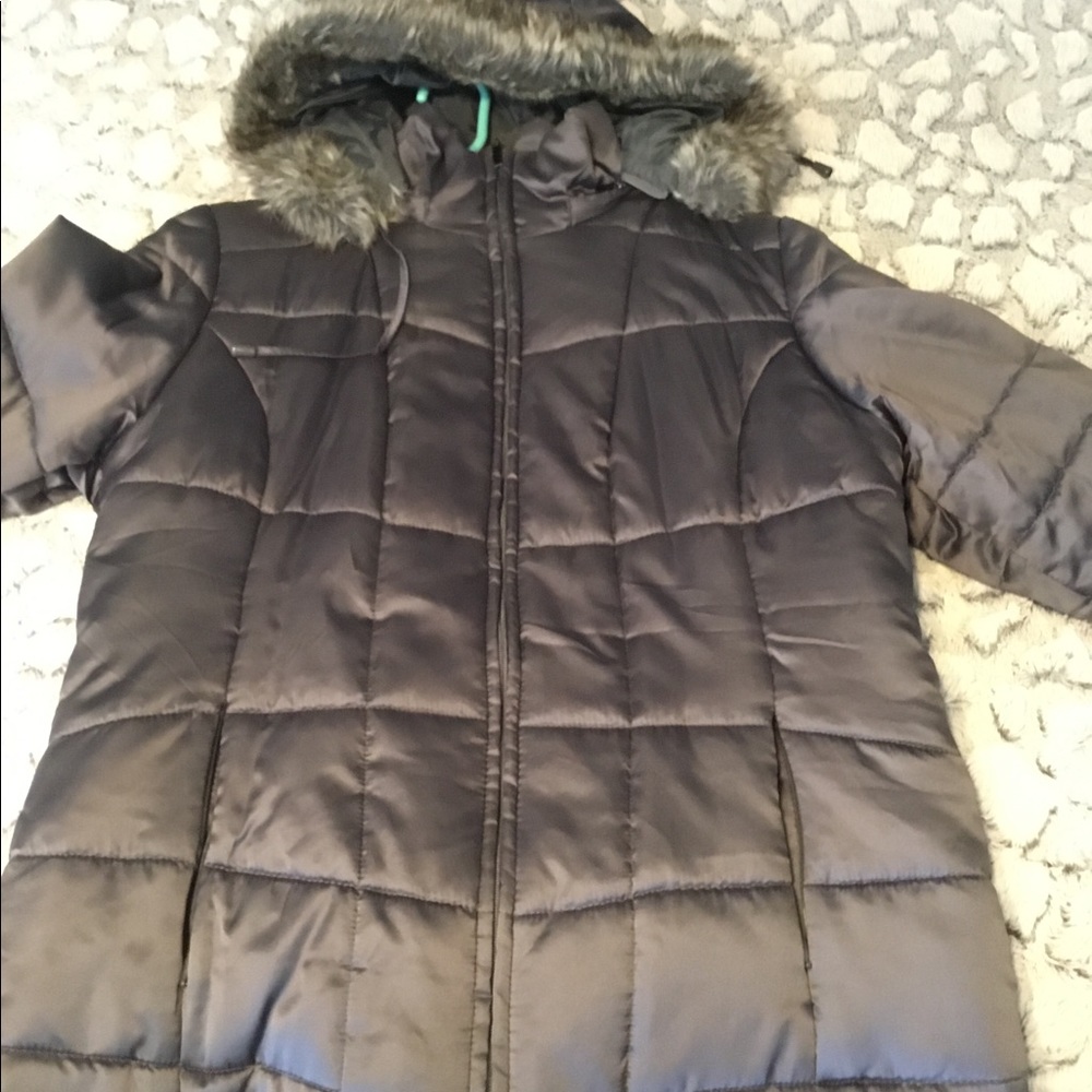 Woman’s beautiful silver satin jacket L